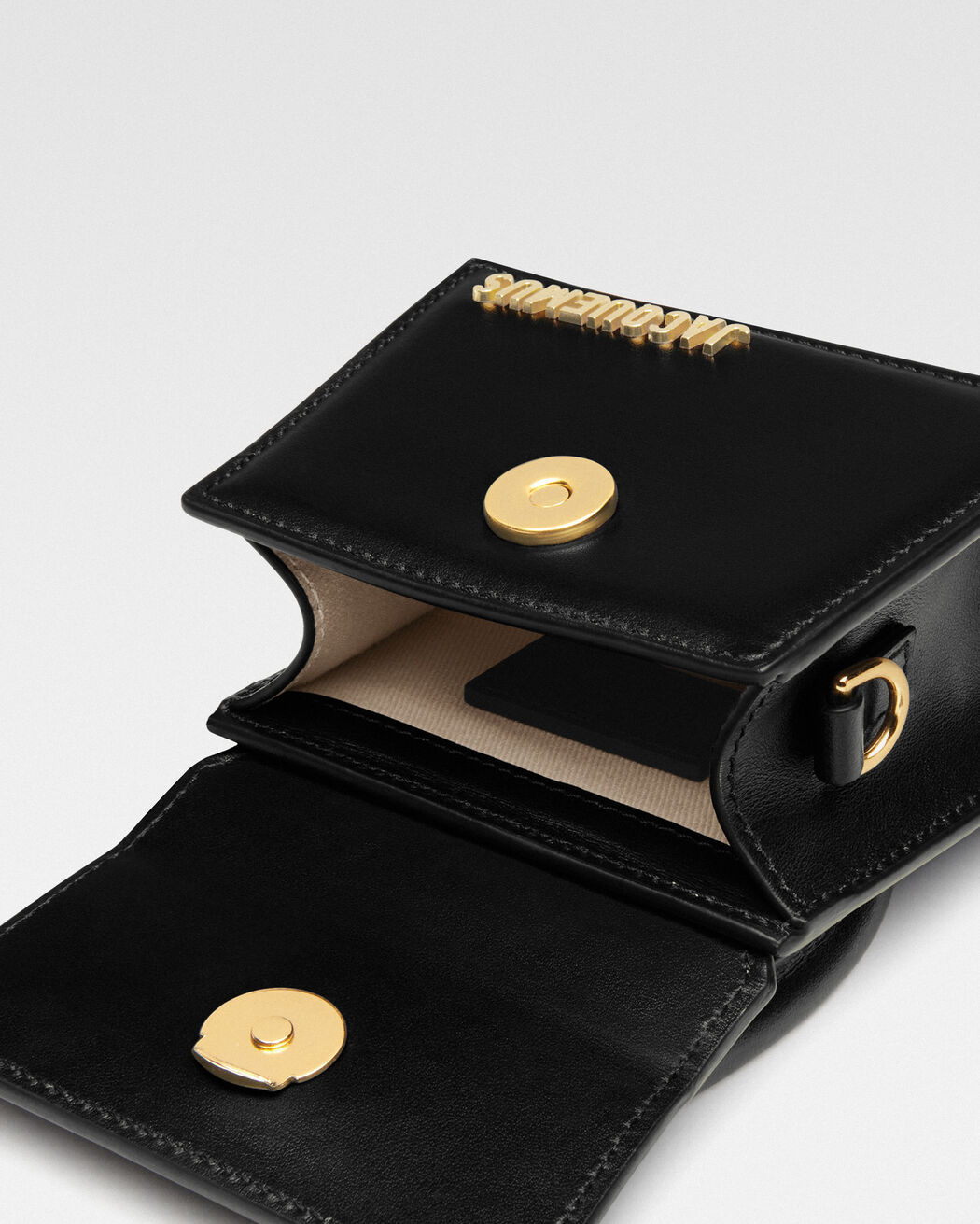 حقيبة Le Chiquito jacquemus حقيبة le chiquito