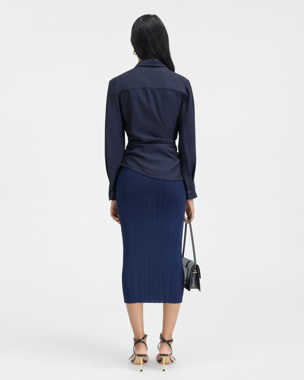 قميص La Chemise Bahia jacquemus قميص la chemise bahia