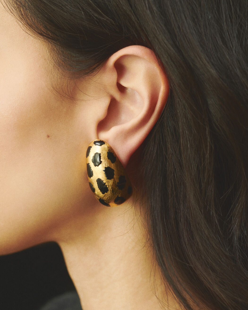 The Curvo earrings jacquemus the curvo earrings