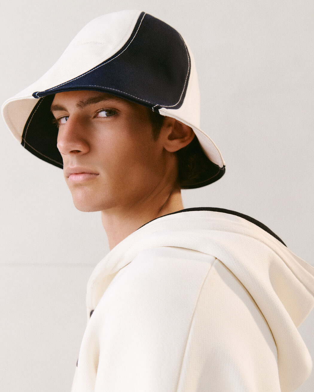 The Gelato bucket hat jacquemus the gelato bucket hat