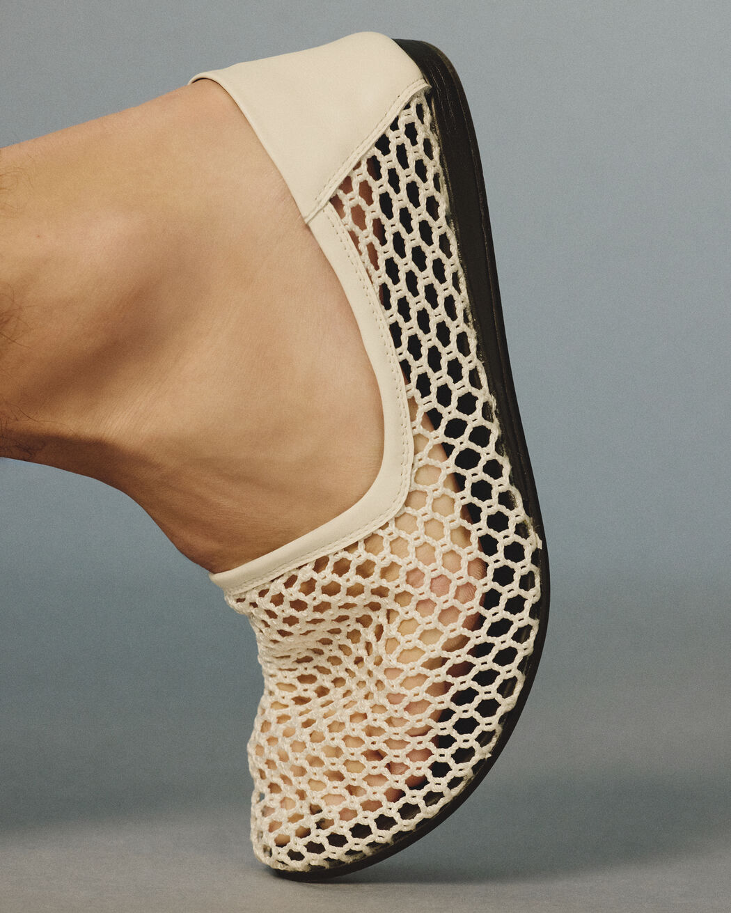 حذاء مفتوح من الخلف jacquemus حذاء مفتوح من الخلف