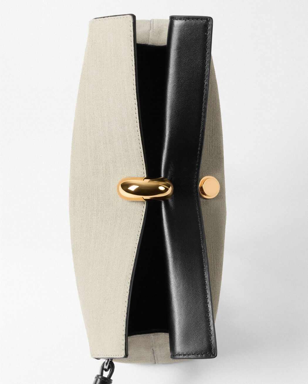 The Valérie clutch jacquemus the val rie clutch