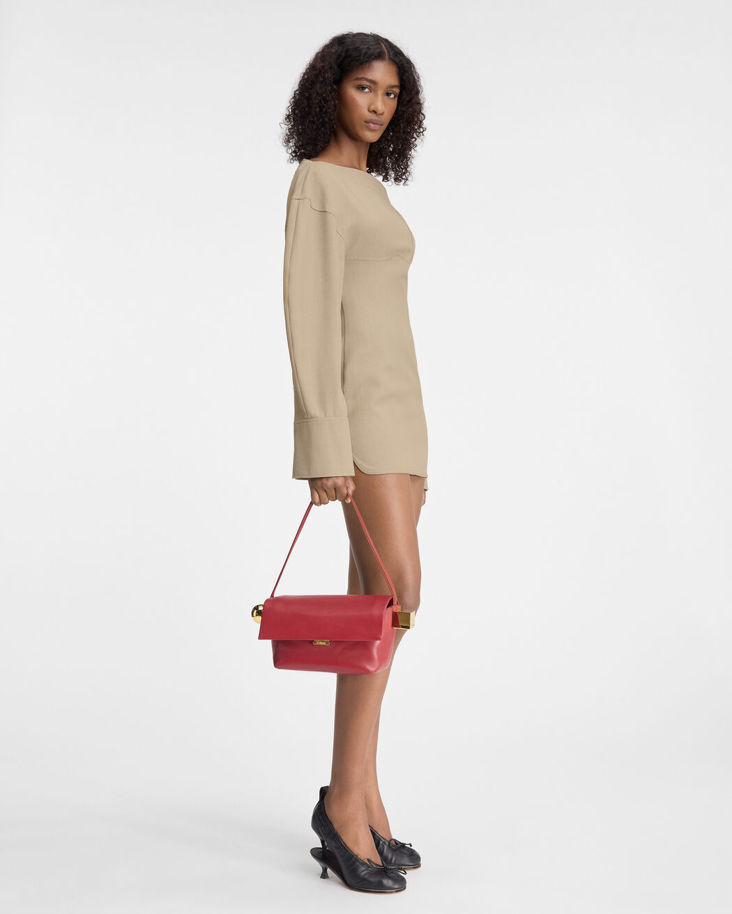 The Casaco shirt dress jacquemus the casaco shirt dress