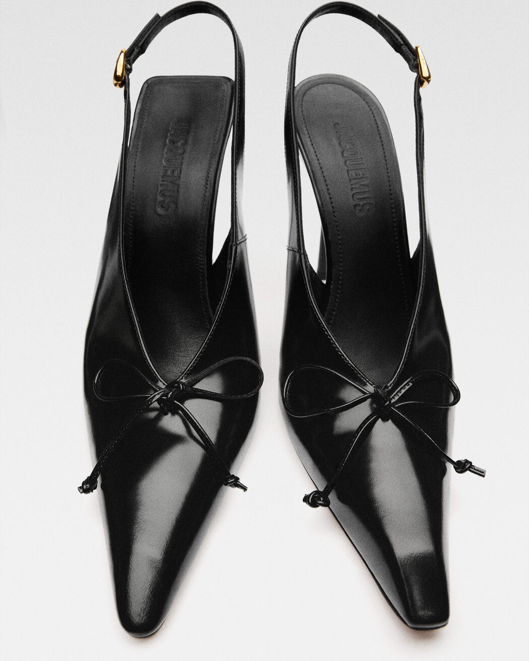 The high Cubisto حذاء بسير خلفي jacquemus the high cubisto حذاء بسير خلفي