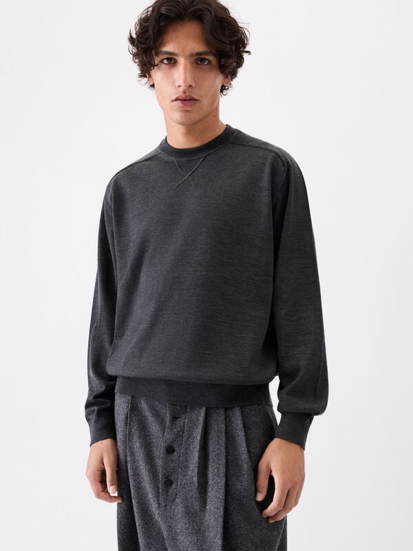 The embroidered sweater jacquemus the embroidered sweater