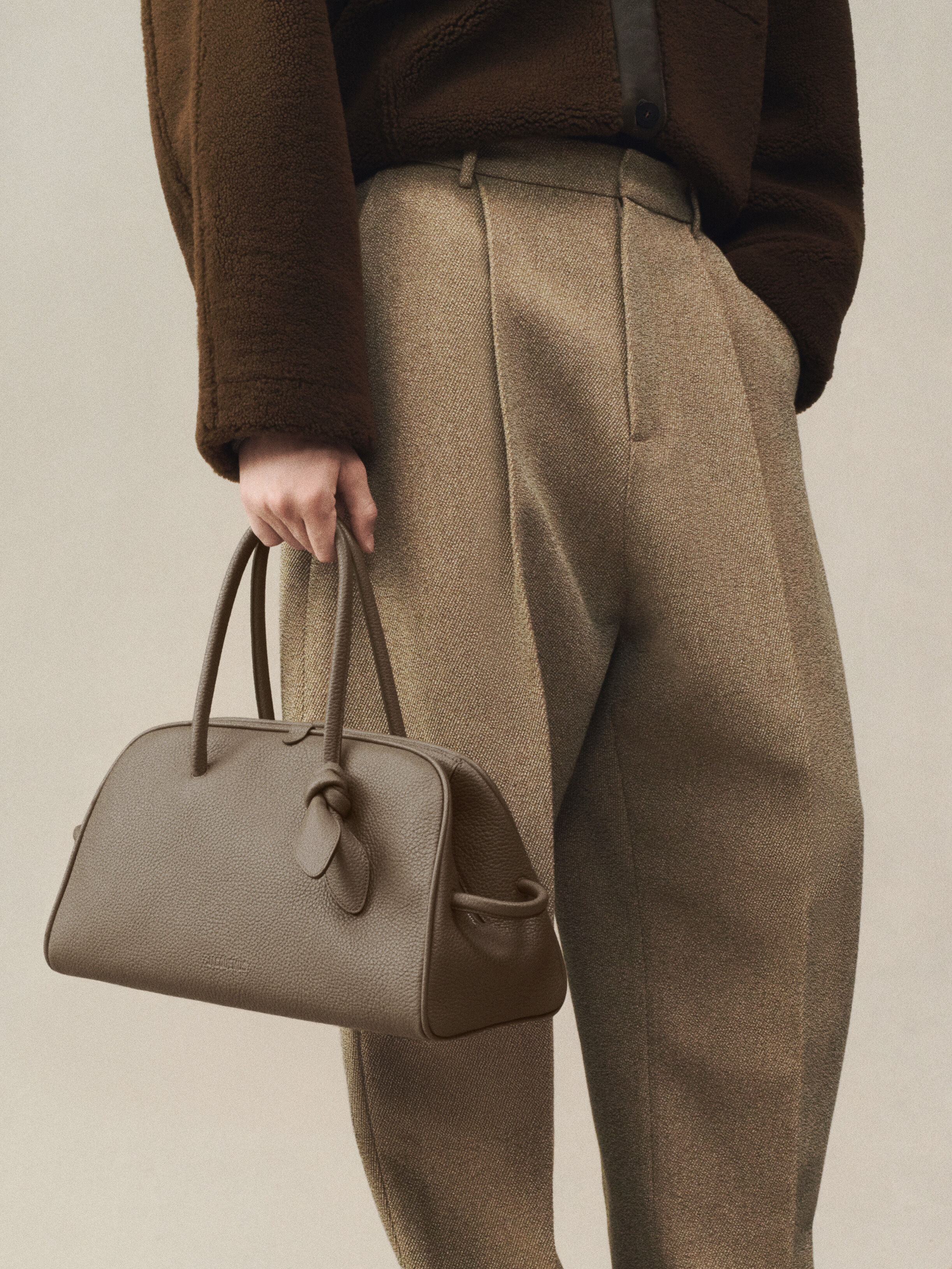 The Turismo, Taupe | JACQUEMUS UAE