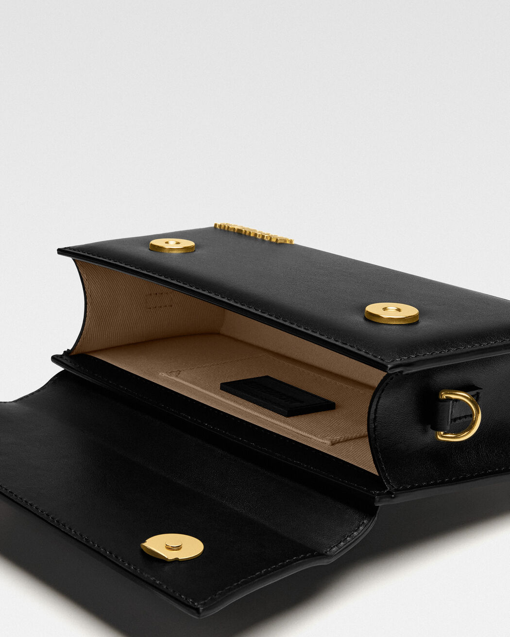 The long Chiquito jacquemus the long chiquito