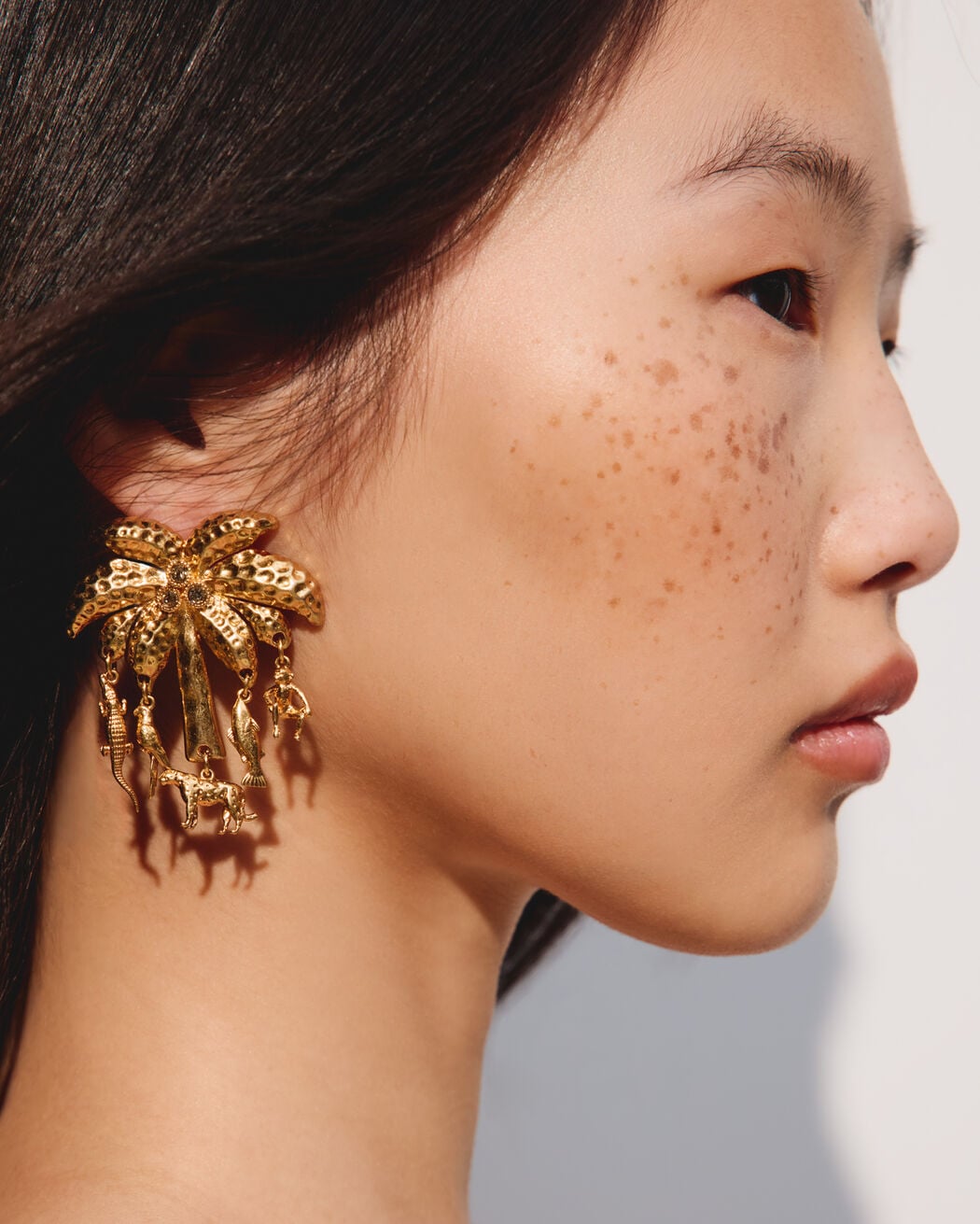 The Palmier earrings jacquemus the palmier earrings