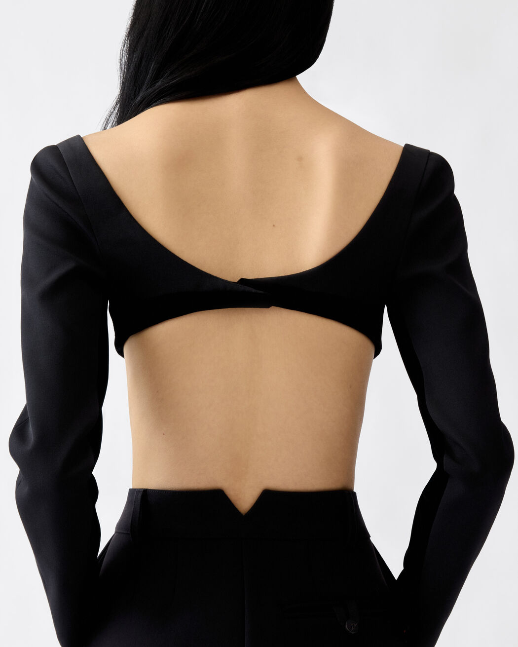 بلوزة قصيرة The Tailleur jacquemus بلوزة قصيرة the tailleur