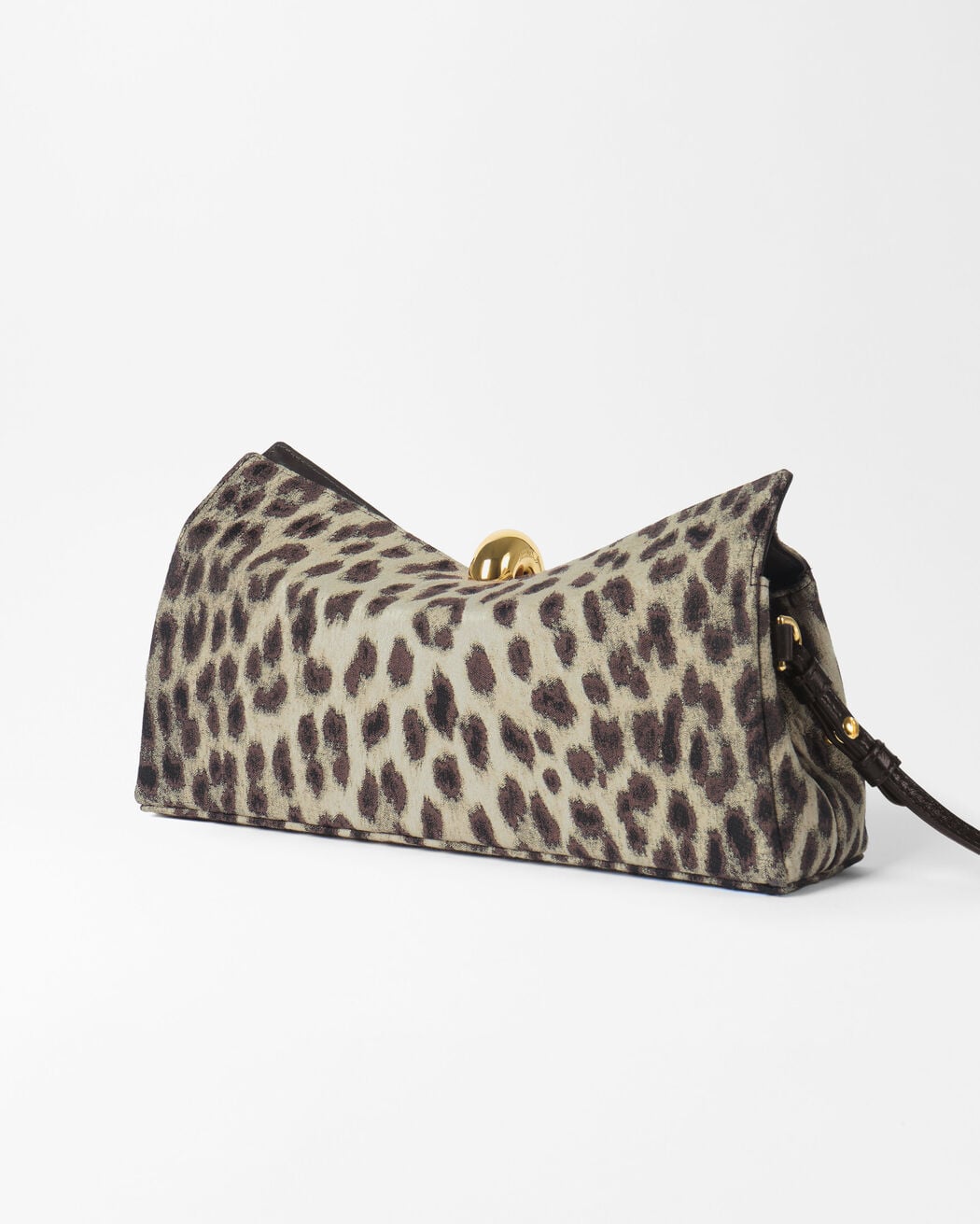 The Valérie clutch jacquemus the val rie clutch