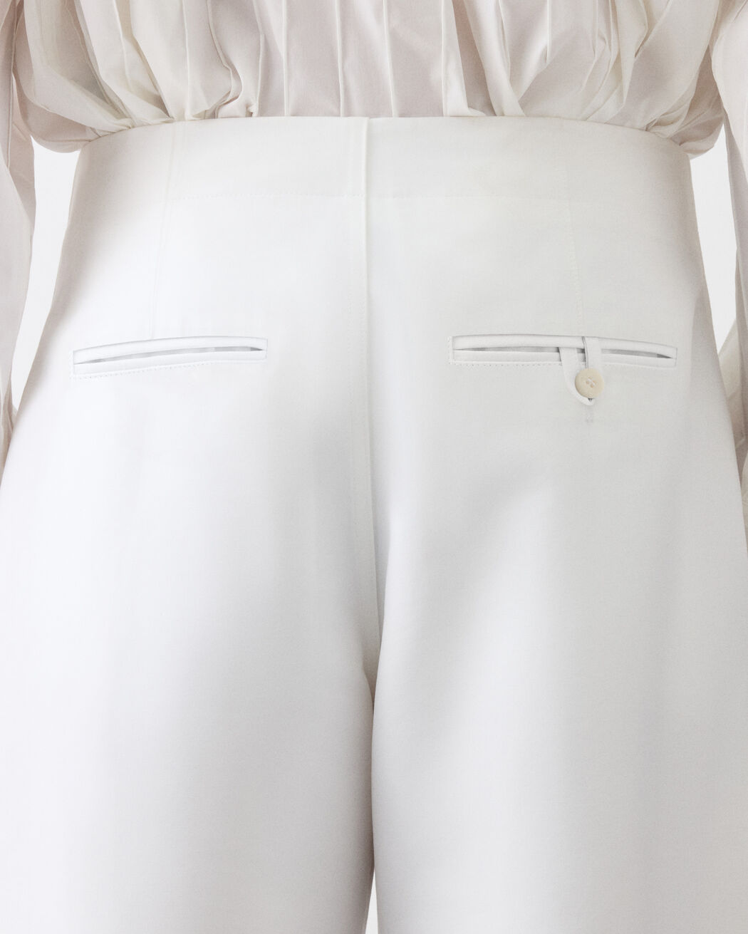 The Gardian Pants jacquemus the gardian pants