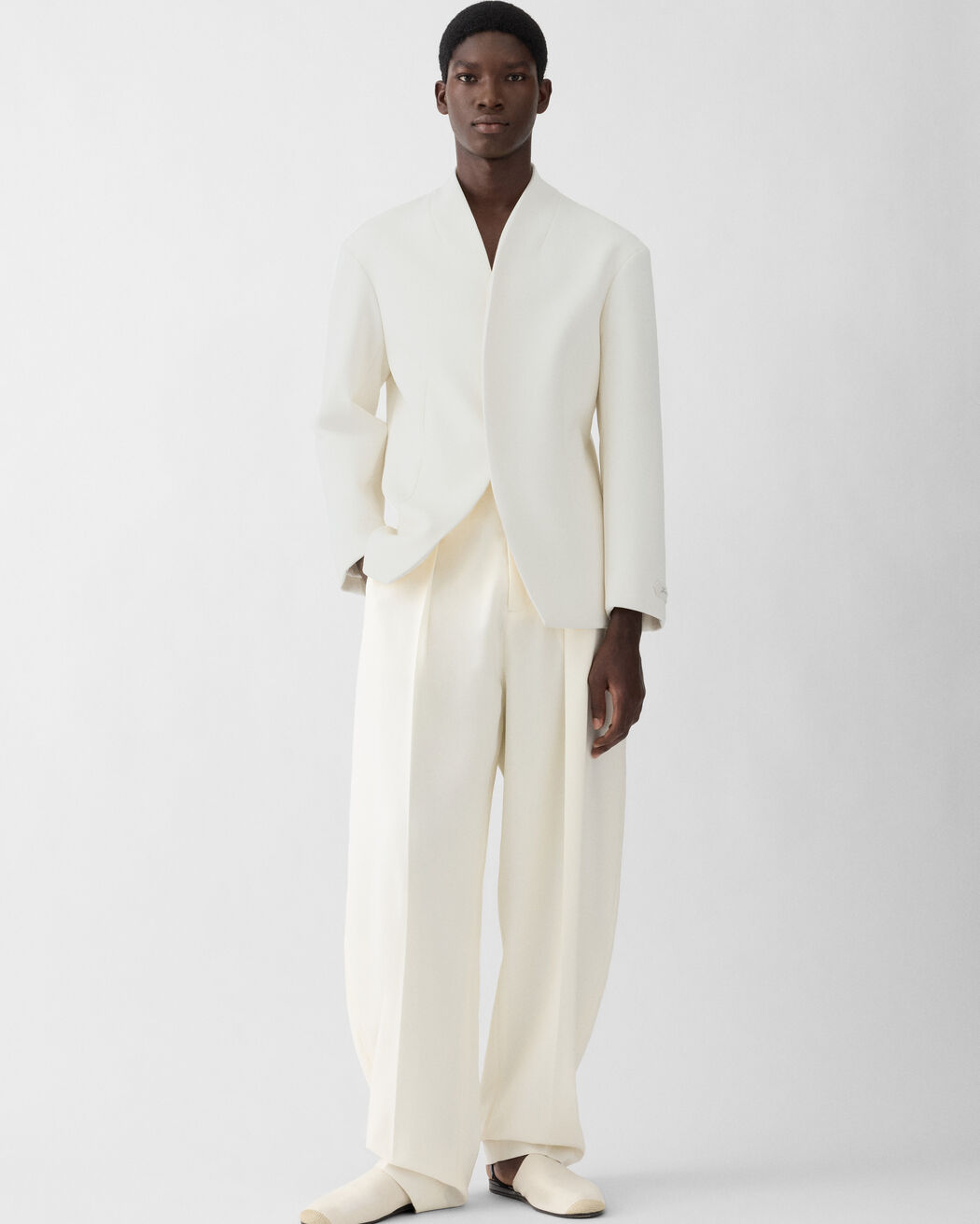 جاكيت The Bastide jacquemus جاكيت the bastide