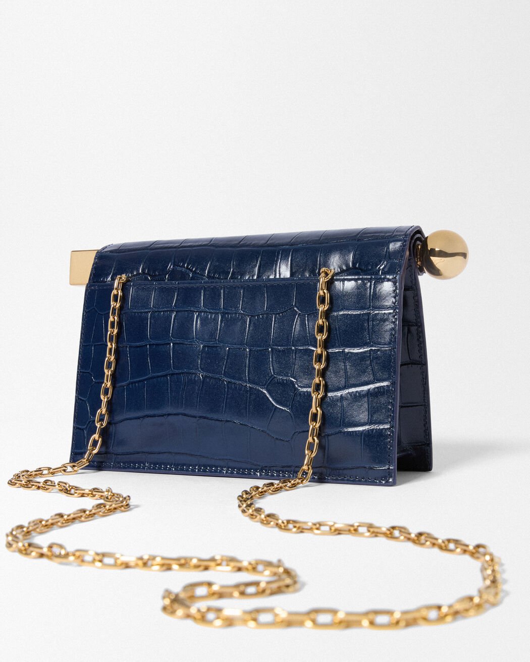 حقيبة كلاتش The small Rond Carré jacquemus حقيبة كلاتش the small rond carr