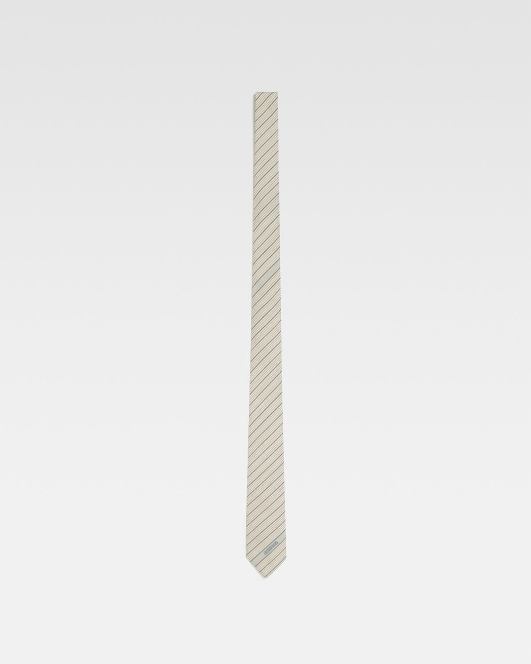 ربطة عنق La Cravate jacquemus ربطة عنق la cravate