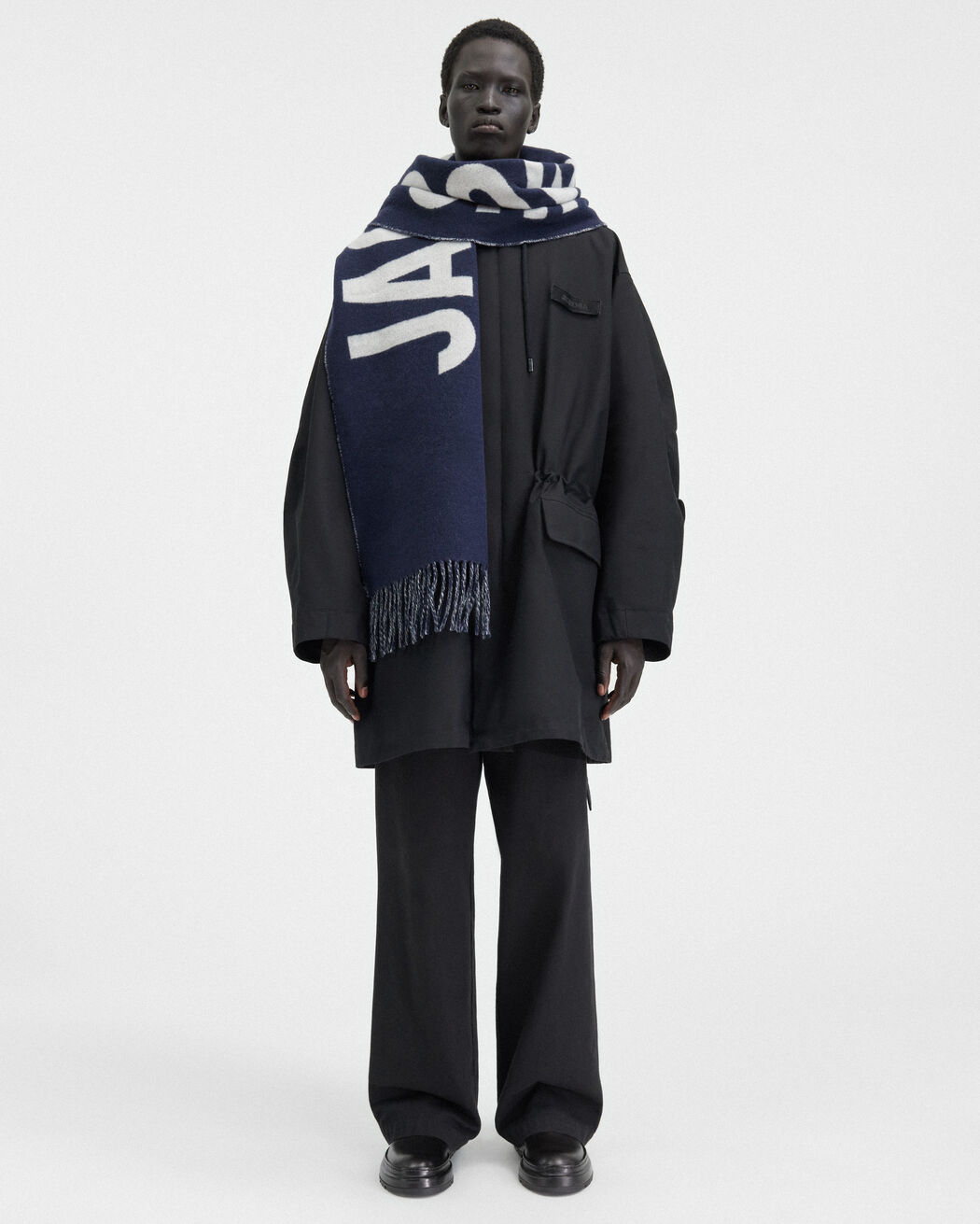 The Jacquemus scarf the jacquemus scarf