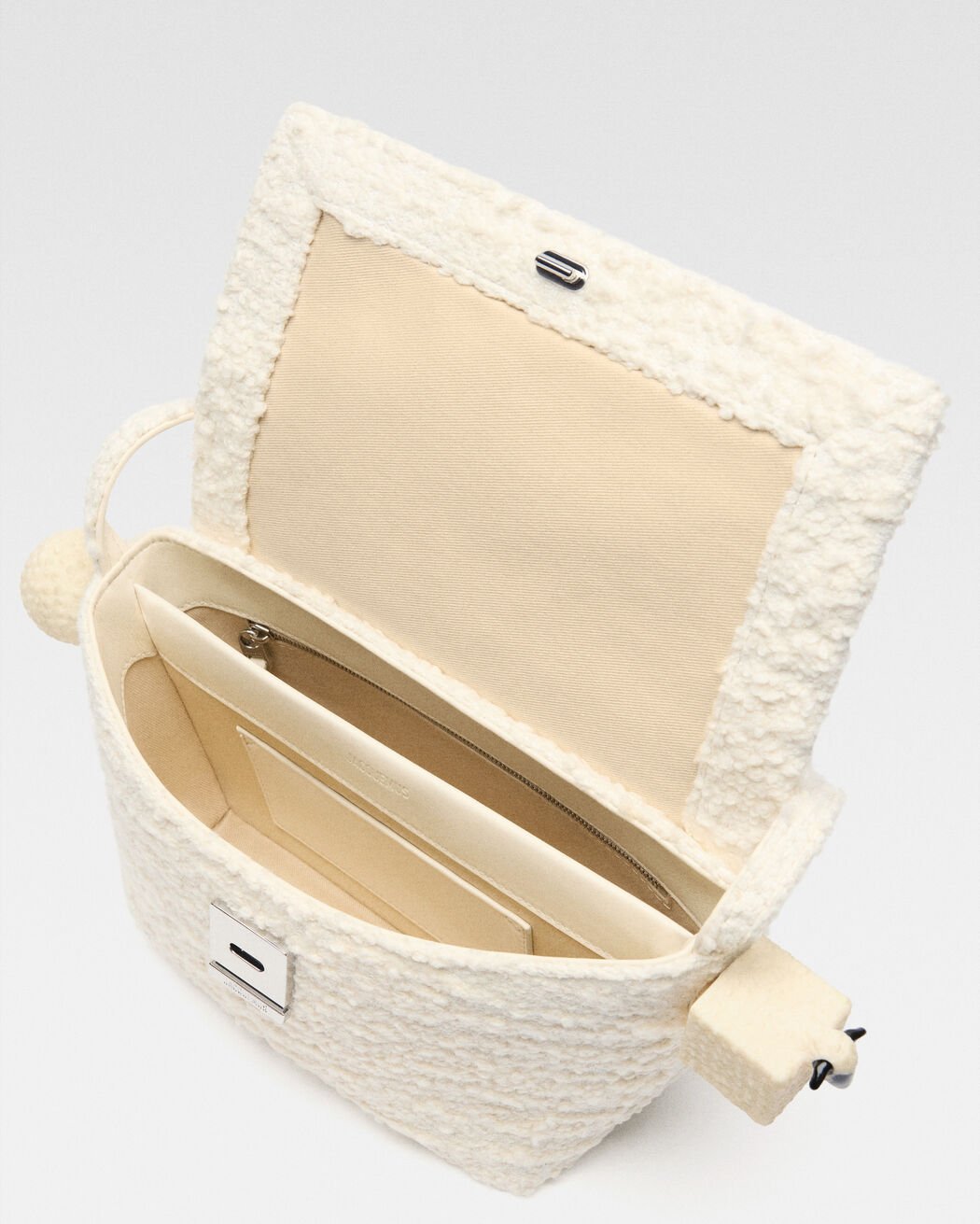 The Rond Carré jacquemus the rond carr