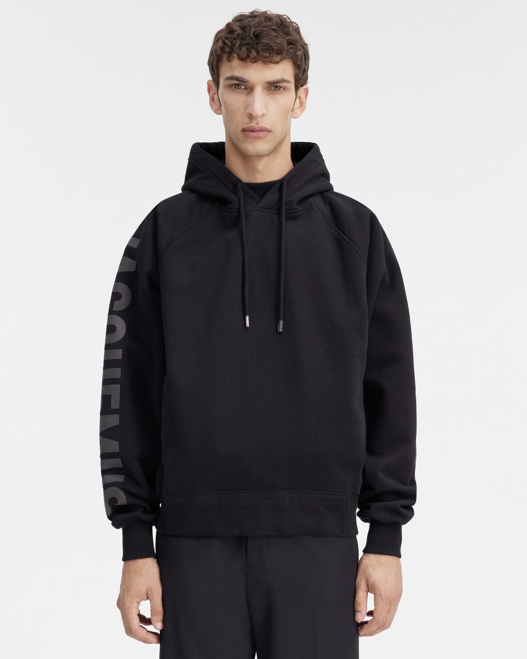 هودي Le Hoodie Typo jacquemus هودي le hoodie typo