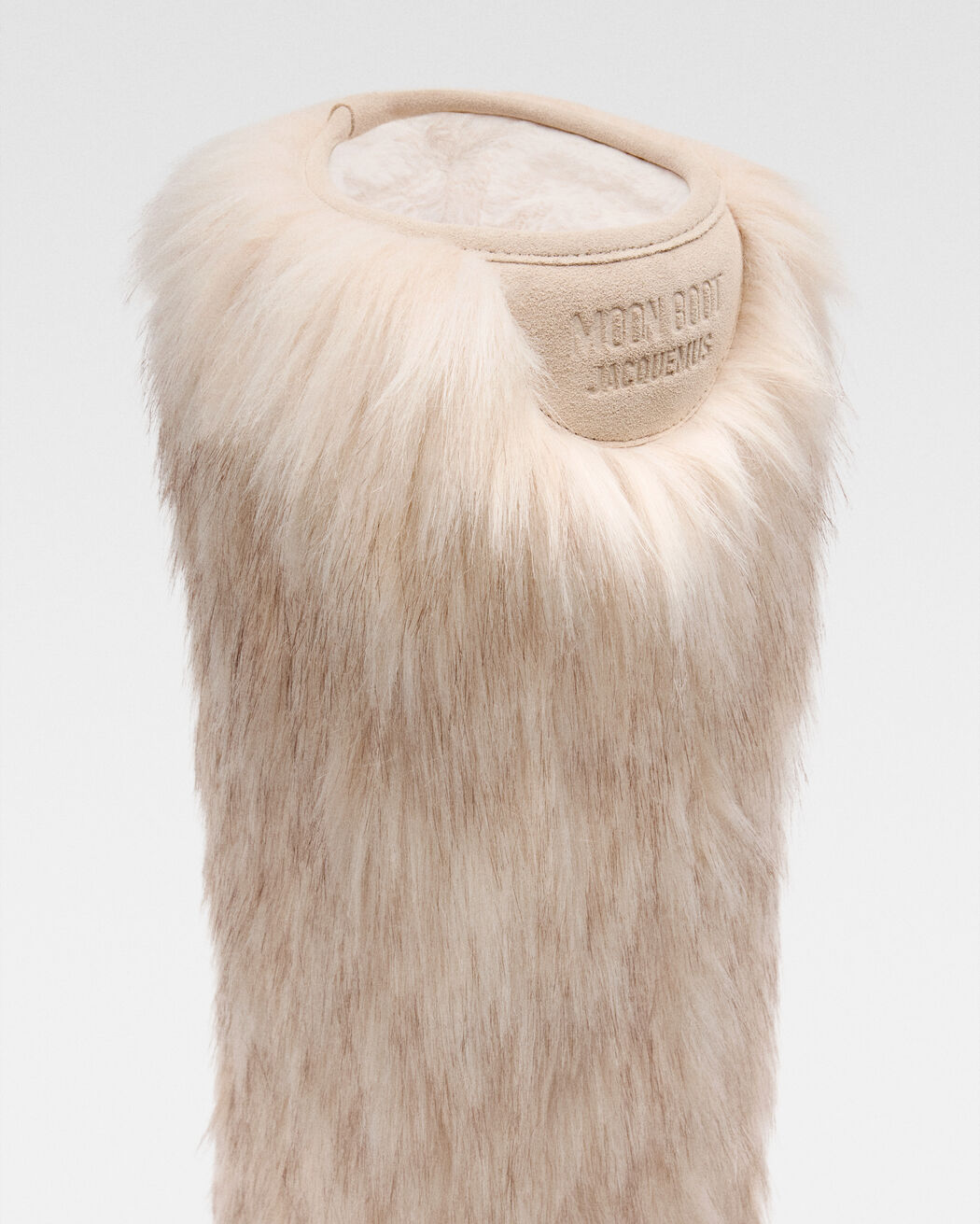 The Jacquemus Yeti Moon Boot the jacquemus yeti moon boot