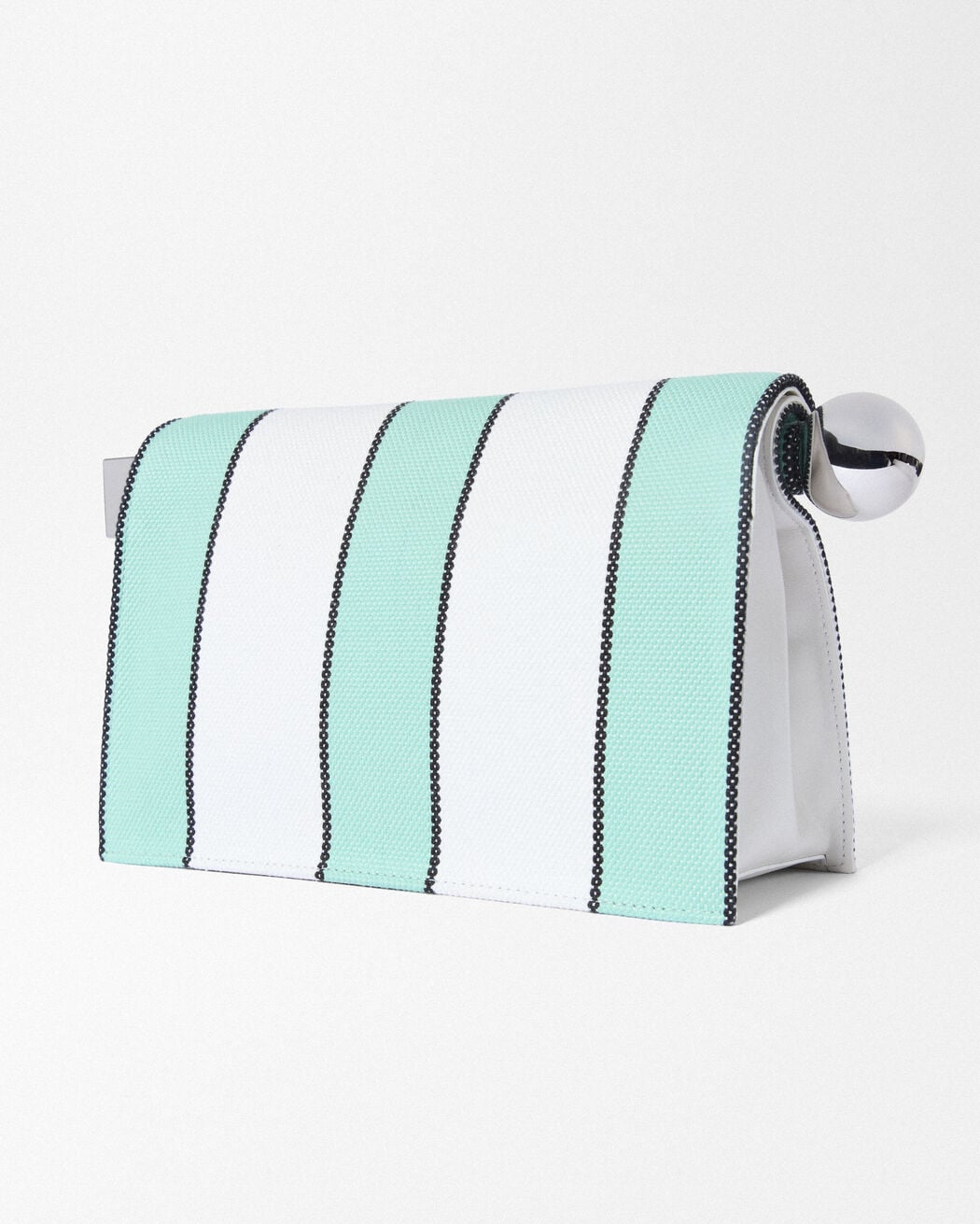 The Rond Carré clutch jacquemus the rond carr clutch