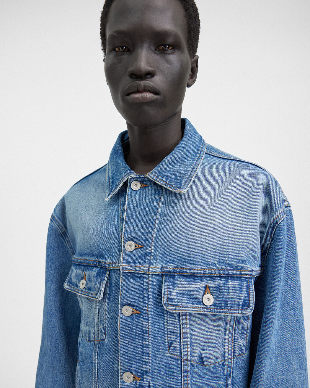 The denim de-Nîmes jacket jacquemus the denim de n mes jacket