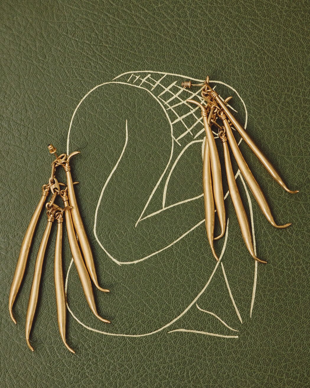 The Haricots earrings jacquemus the haricots earrings