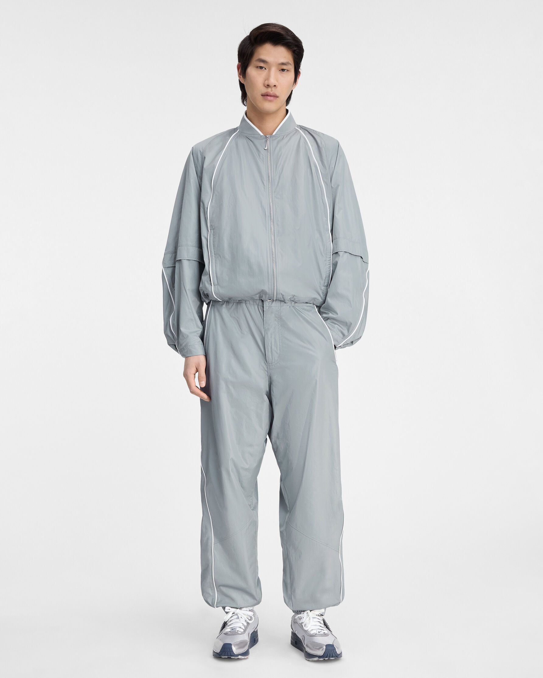 The JACQUEMUS+NIKE track pants, Grey | JACQUEMUS UAE
