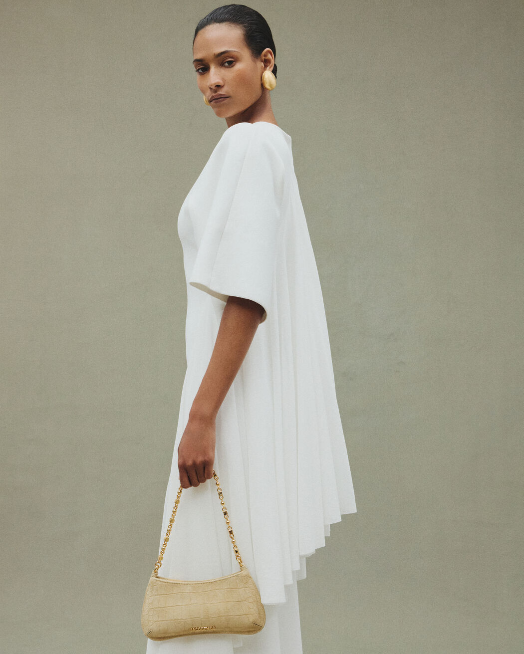 The Small Bisou Chaine jacquemus the small bisou chaine