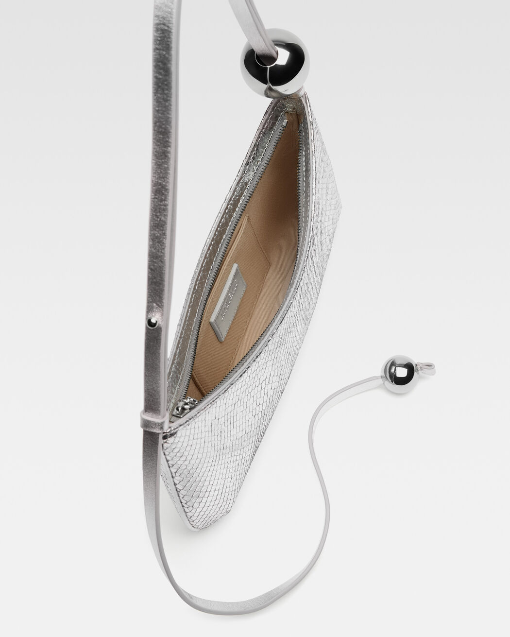 حقيبة The Bisou Perle jacquemus حقيبة the bisou perle