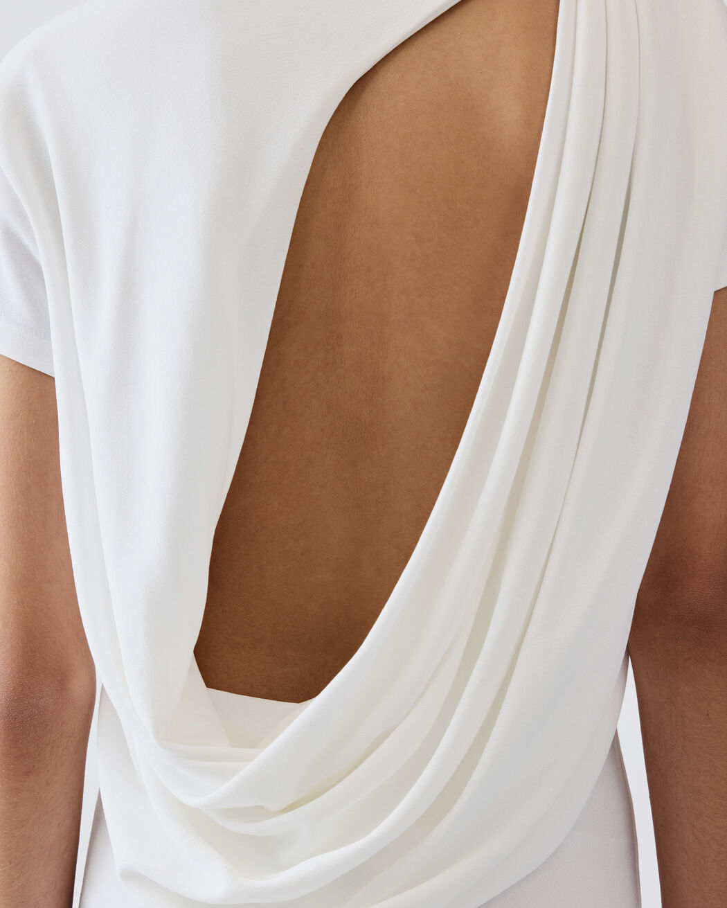 The Mistral short-sleeve dress jacquemus the mistral short sleeve dress