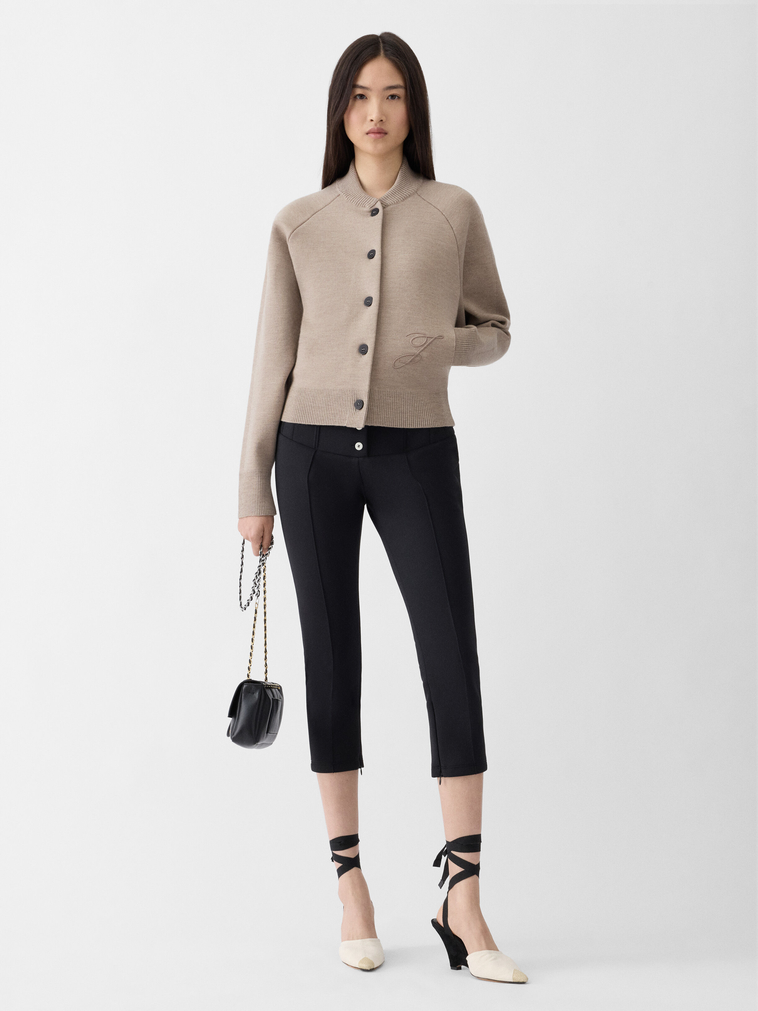 Shop Knits for Women | JACQUEMUS UAE