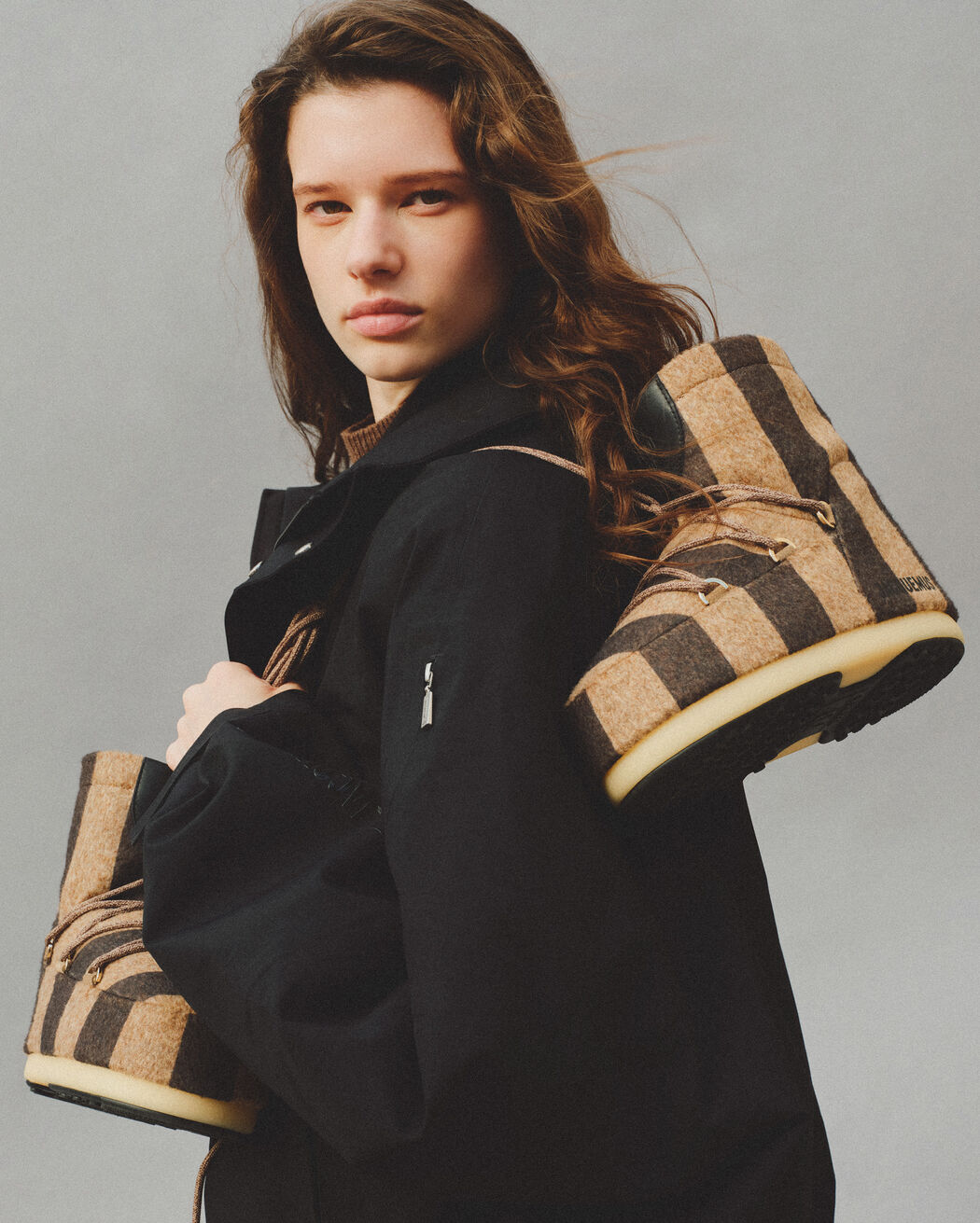 The Jacquemus Yeti Mid Moon Boot the jacquemus yeti mid moon boot