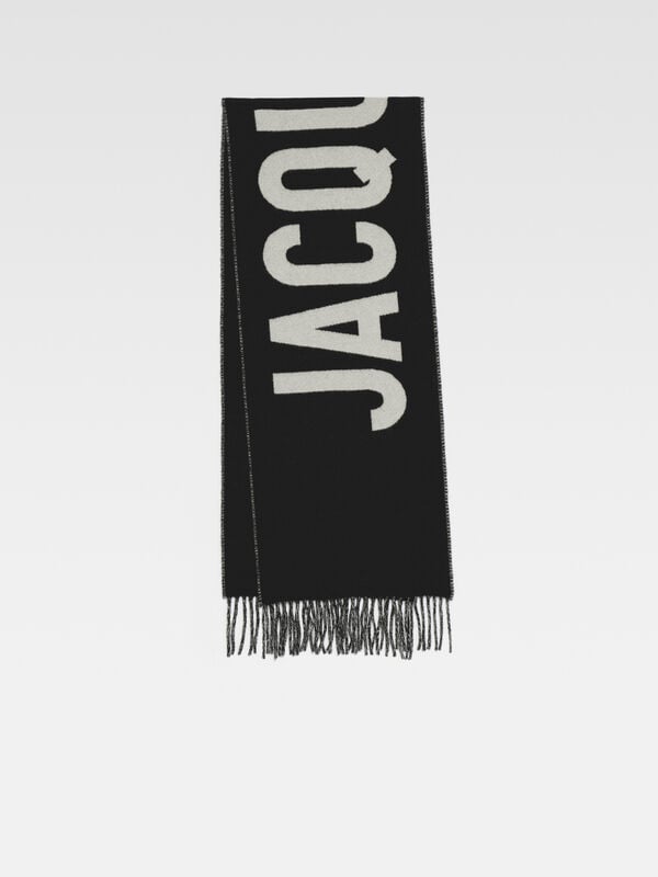 The Jacquemus scarf the jacquemus scarf