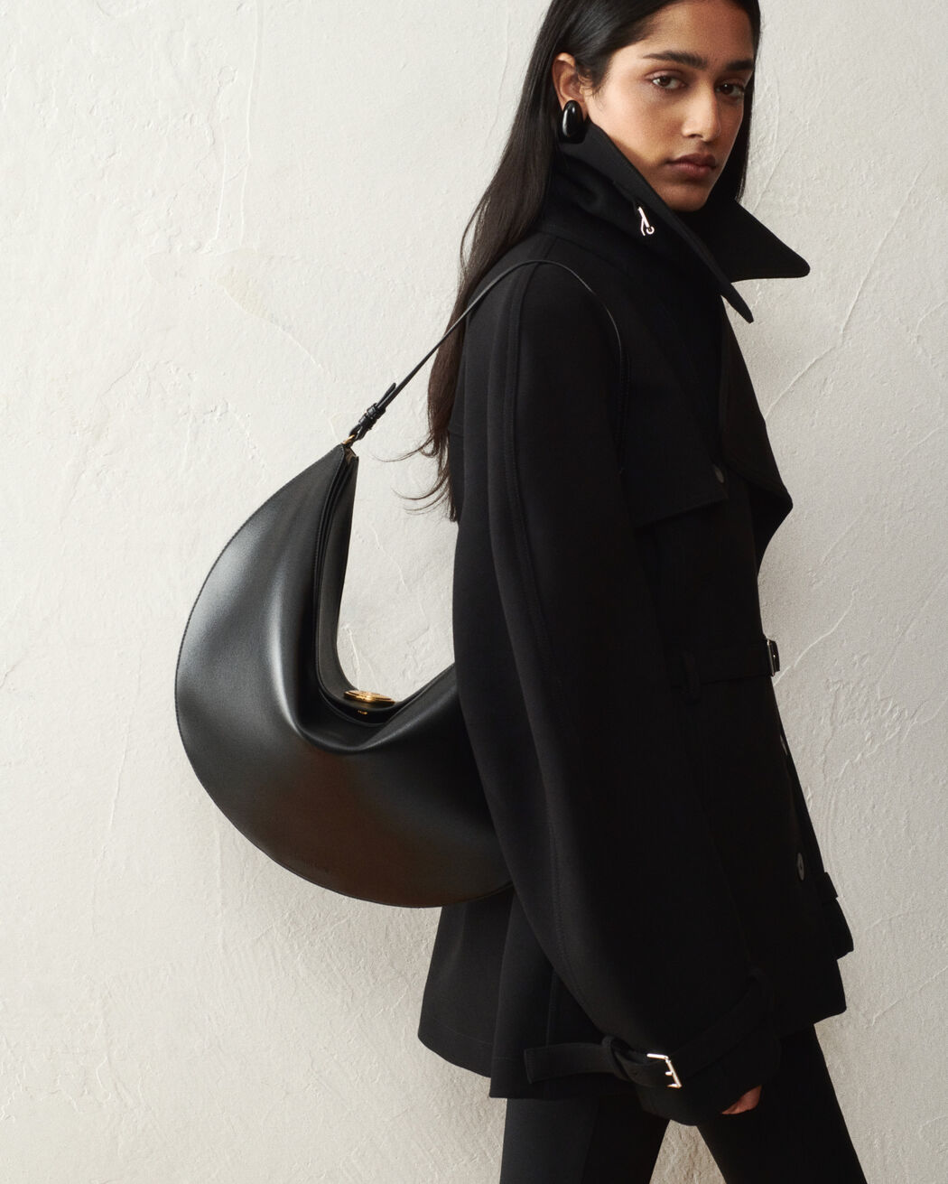 The Ovalo bag jacquemus the ovalo bag
