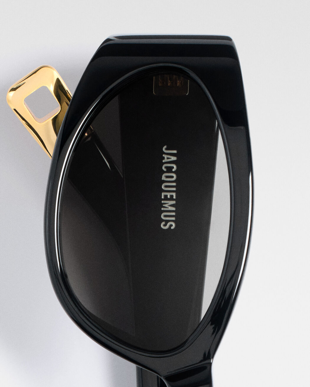 The Ovalo sunglasses jacquemus the ovalo sunglasses