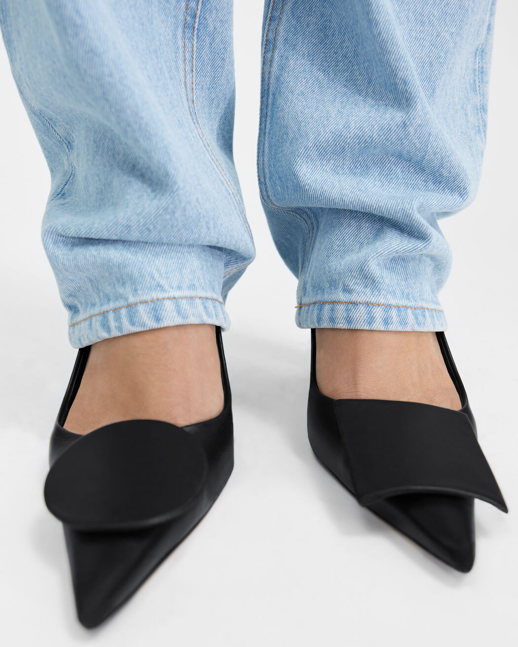 حذاء Les Slingbacks Duelo Hautes jacquemus حذاء les slingbacks duelo hautes