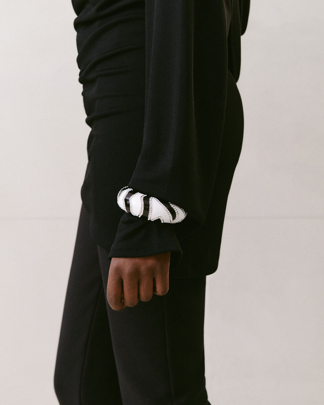 The Zebra bracelet jacquemus the zebra bracelet