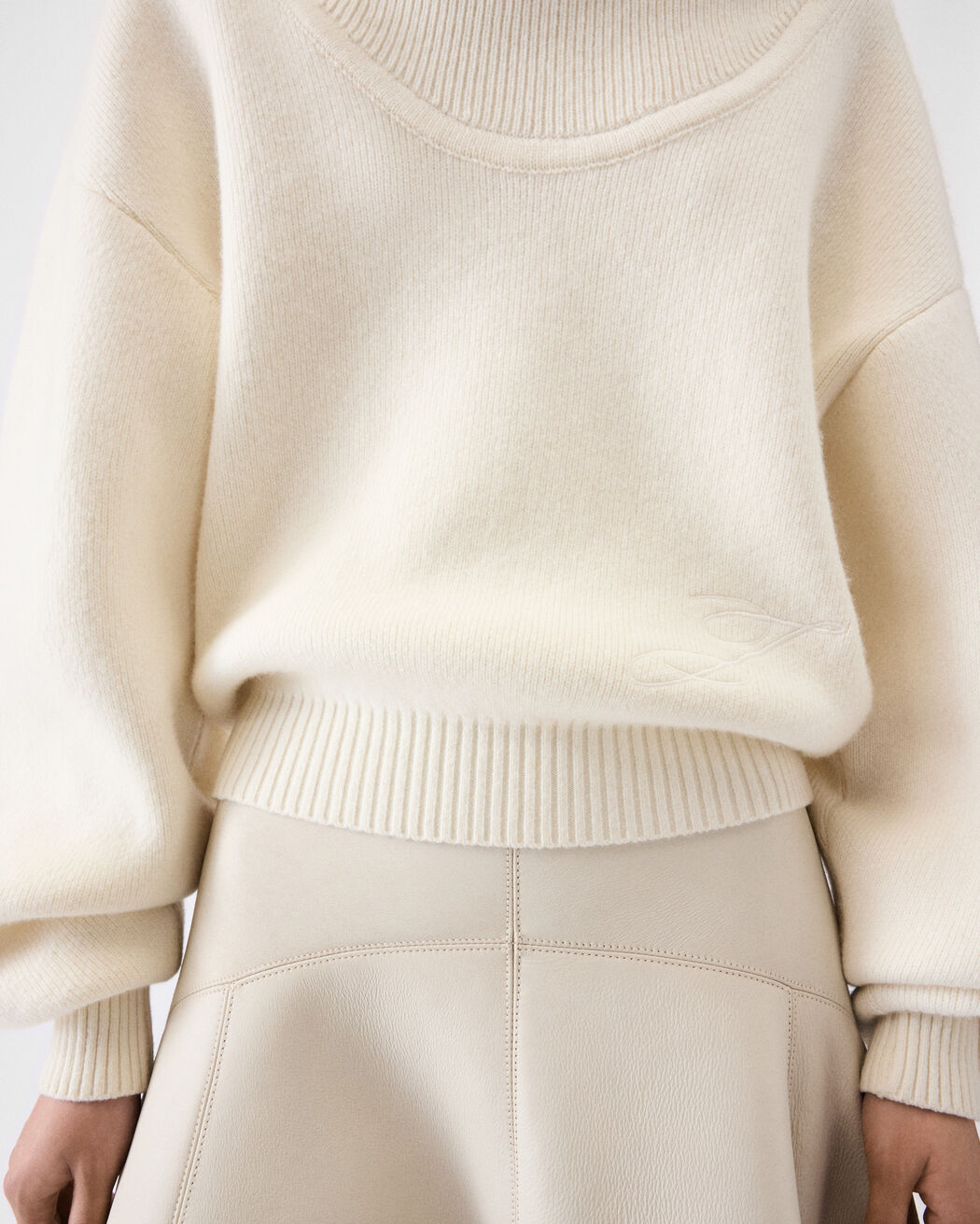 The Pallone knit jacquemus the pallone knit
