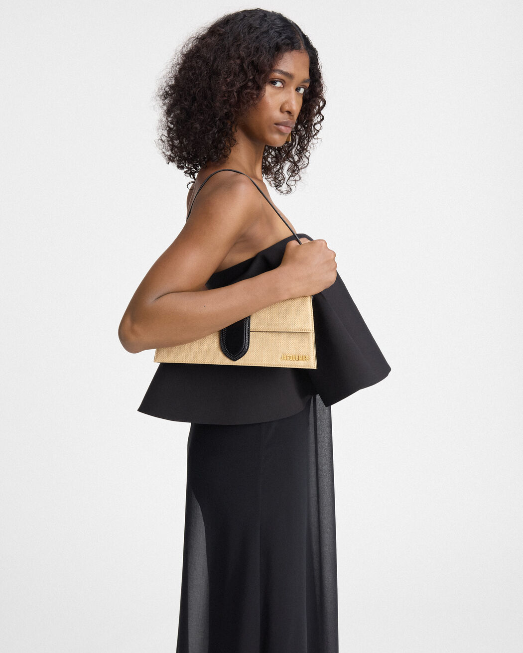 حقيبة The long Bambino jacquemus حقيبة the long bambino