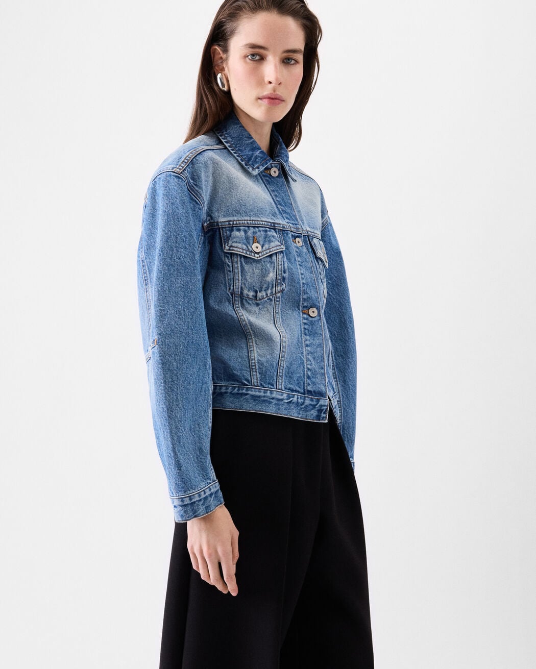 The denim de-Nîmes jacket jacquemus the denim de n mes jacket