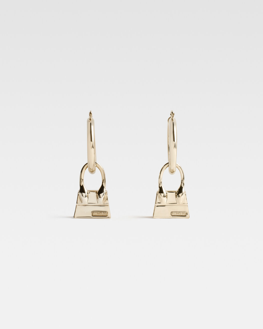 أقراط Les Creoles Chiquito jacquemus أقراط les creoles chiquito