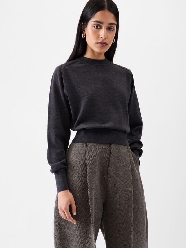 The embroidered sweater jacquemus the embroidered sweater