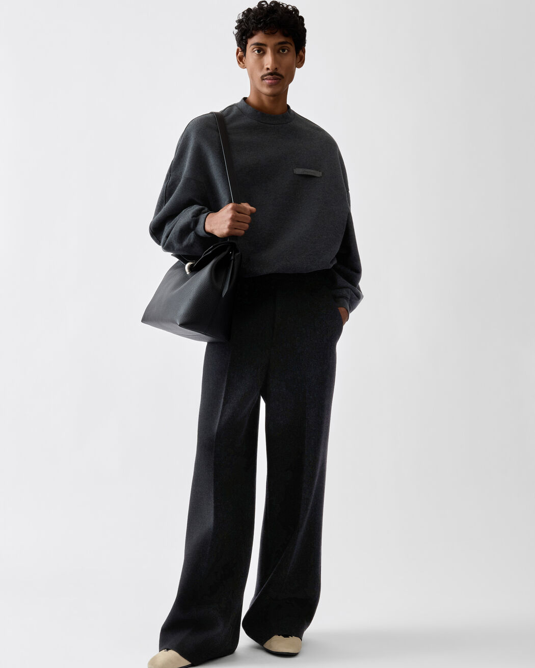 The Ruban sweatshirt jacquemus the ruban sweatshirt