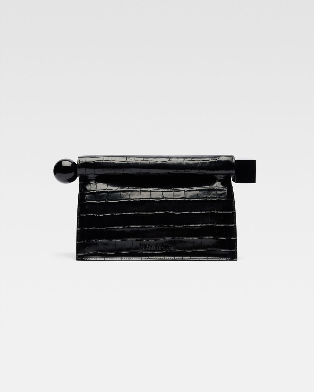 The Rond Carré clutch jacquemus the rond carr  clutch