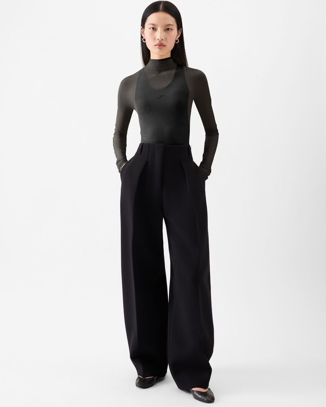 The Strato long-sleeve t-shirt jacquemus the strato long sleeve t shirt