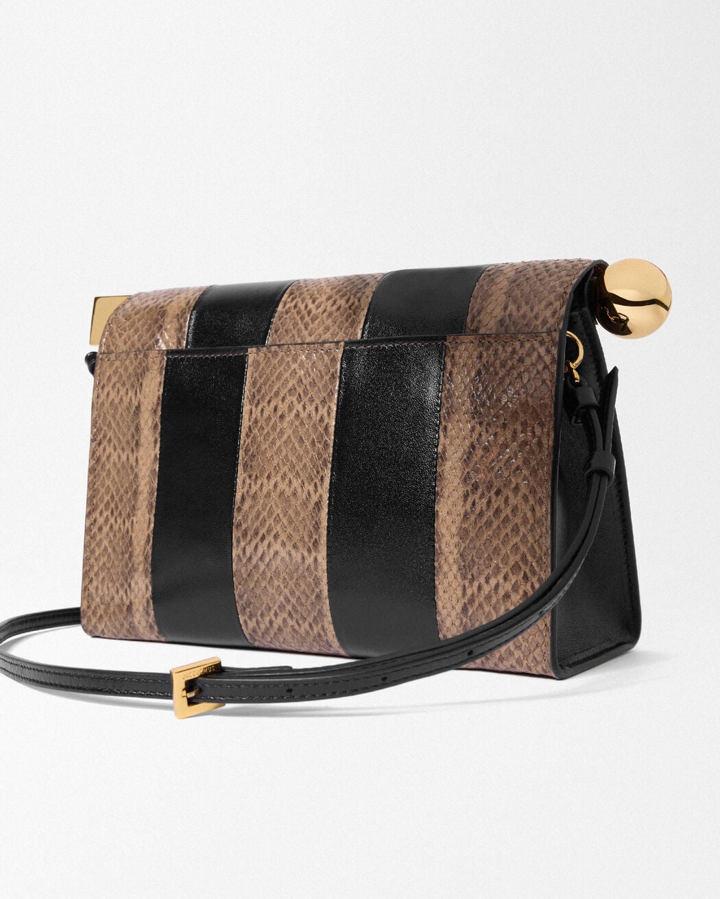 The Rond Carré bag jacquemus the rond carr bag