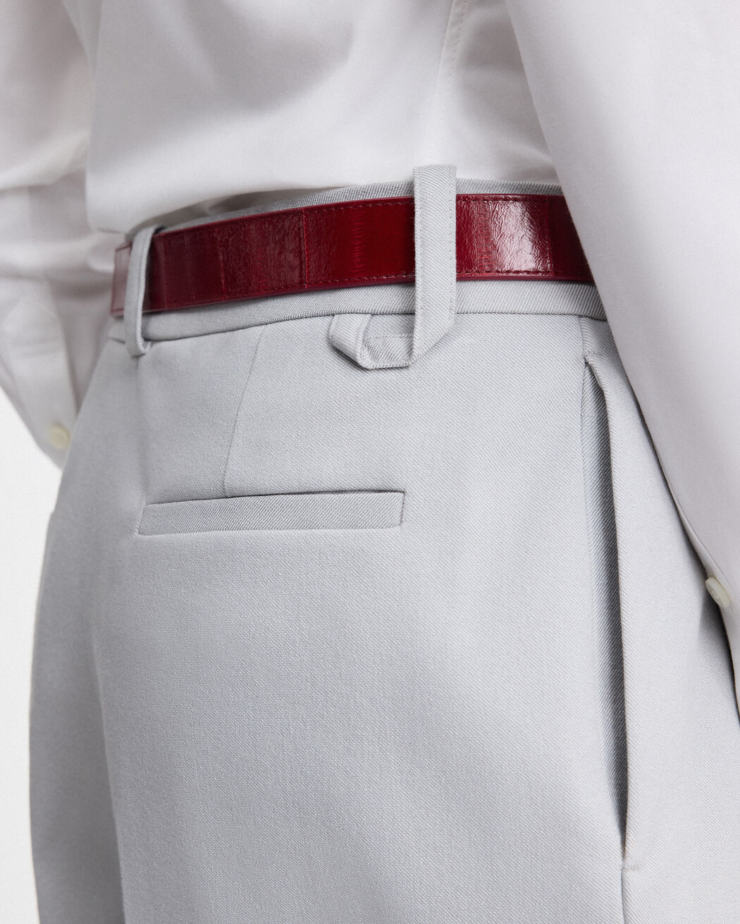 بنطال Le Pantalon Curzio jacquemus بنطال le pantalon curzio