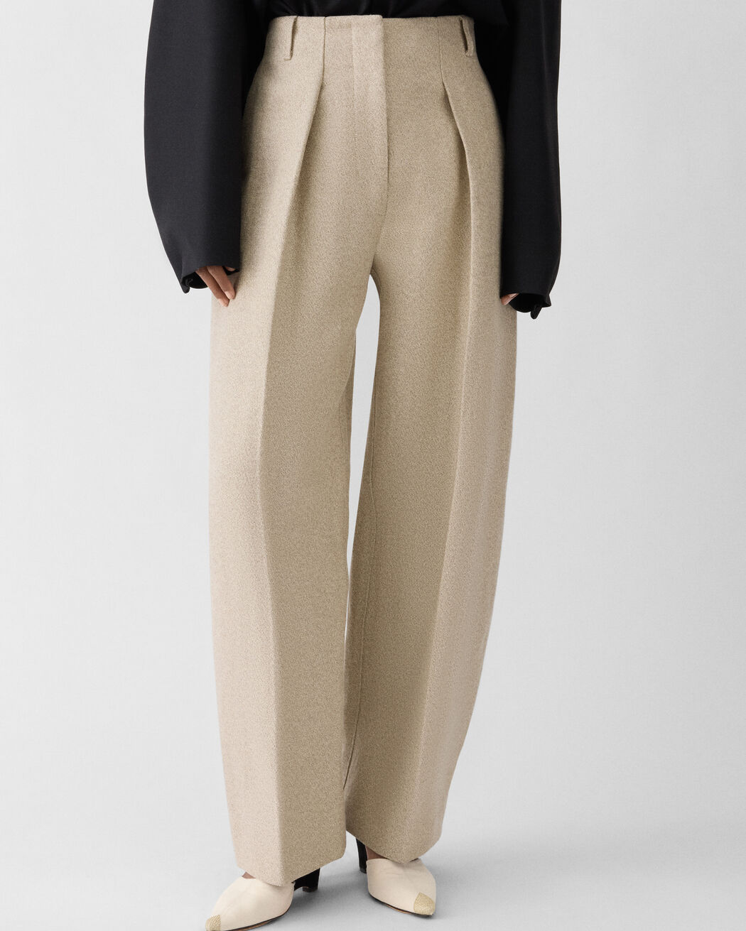The Ovalo pants jacquemus the ovalo pants