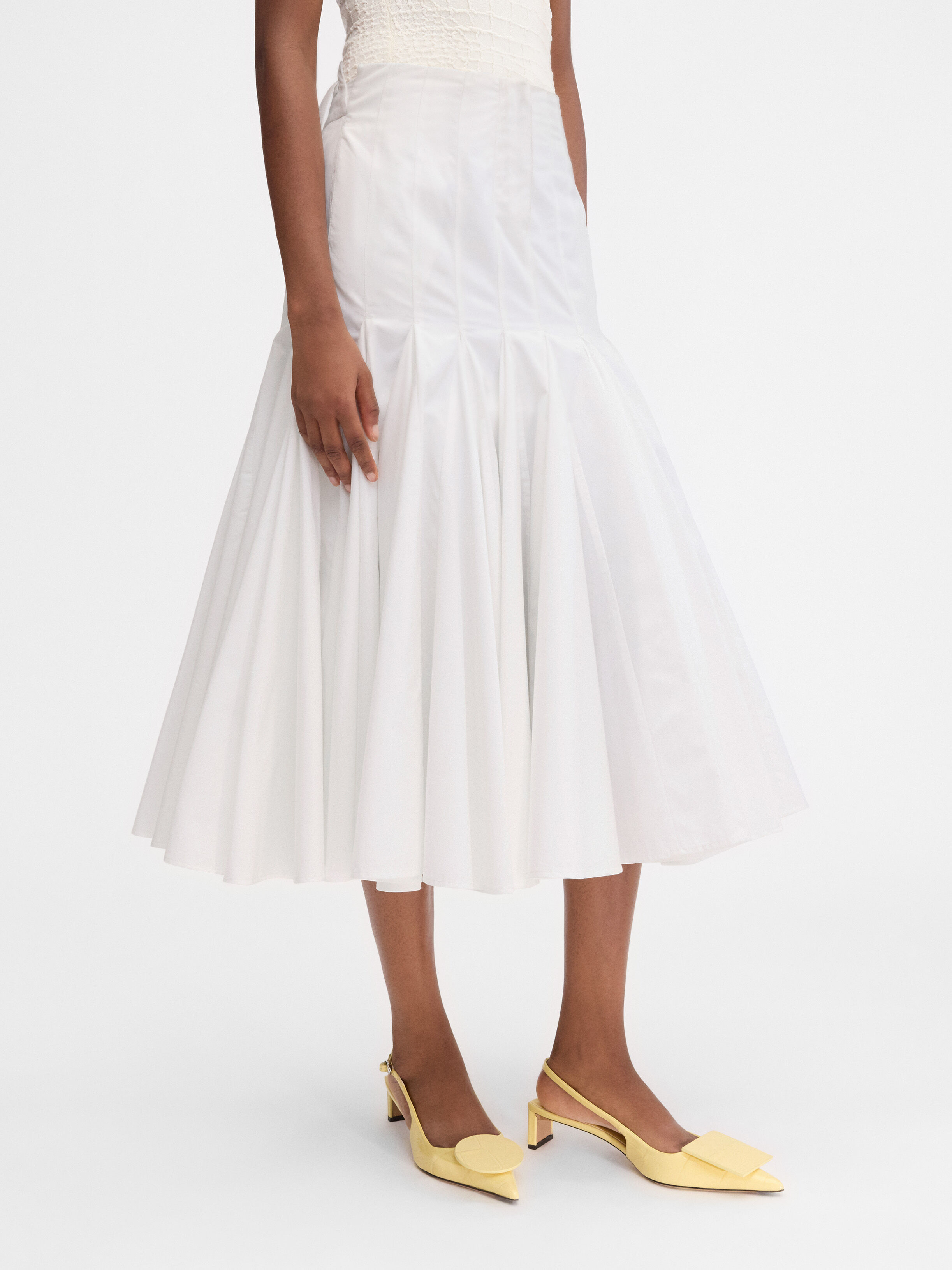 The Agave skirt, White | JACQUEMUS UAE The Agave skirt, White | JACQUEMUS UAE