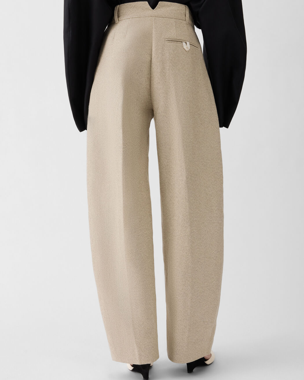 The Ovalo pants jacquemus the ovalo pants