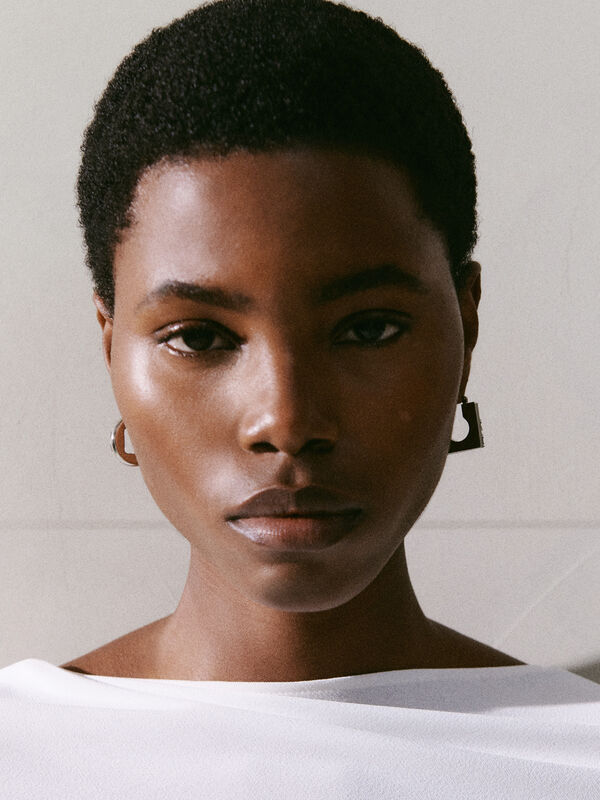The Rond Carré earrings jacquemus the rond carr earrings